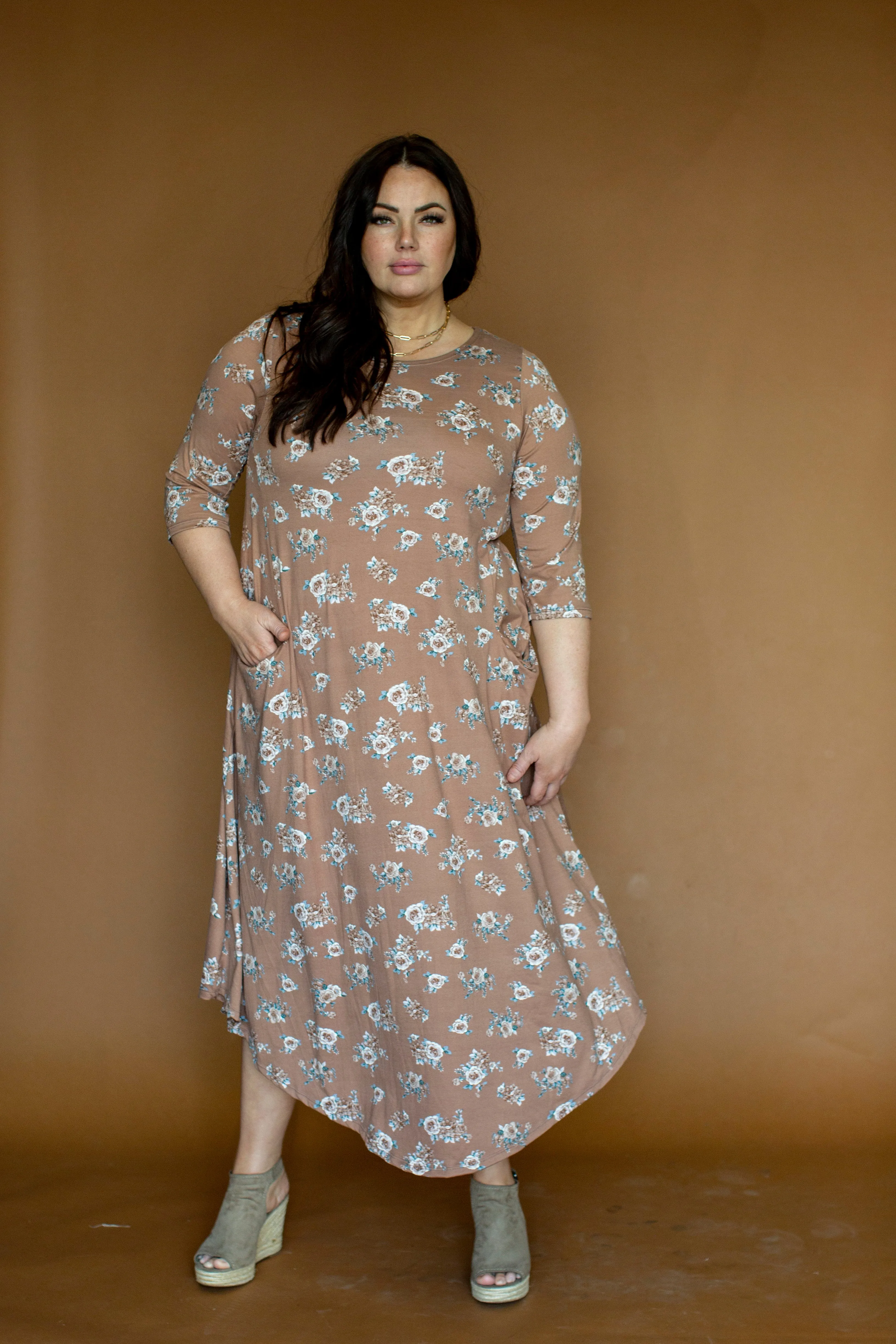 Jessi Dress Tan Floral