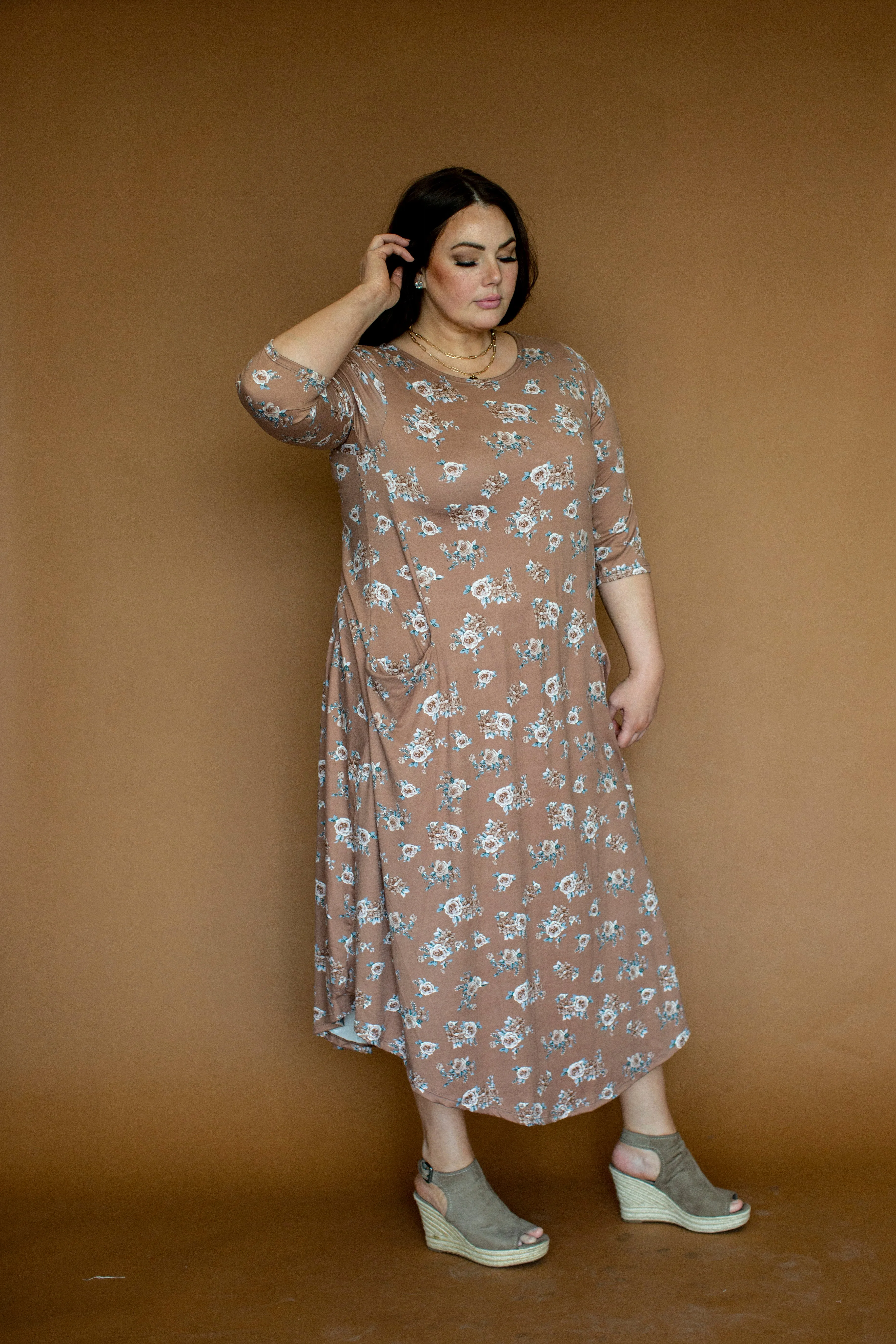 Jessi Dress Tan Floral