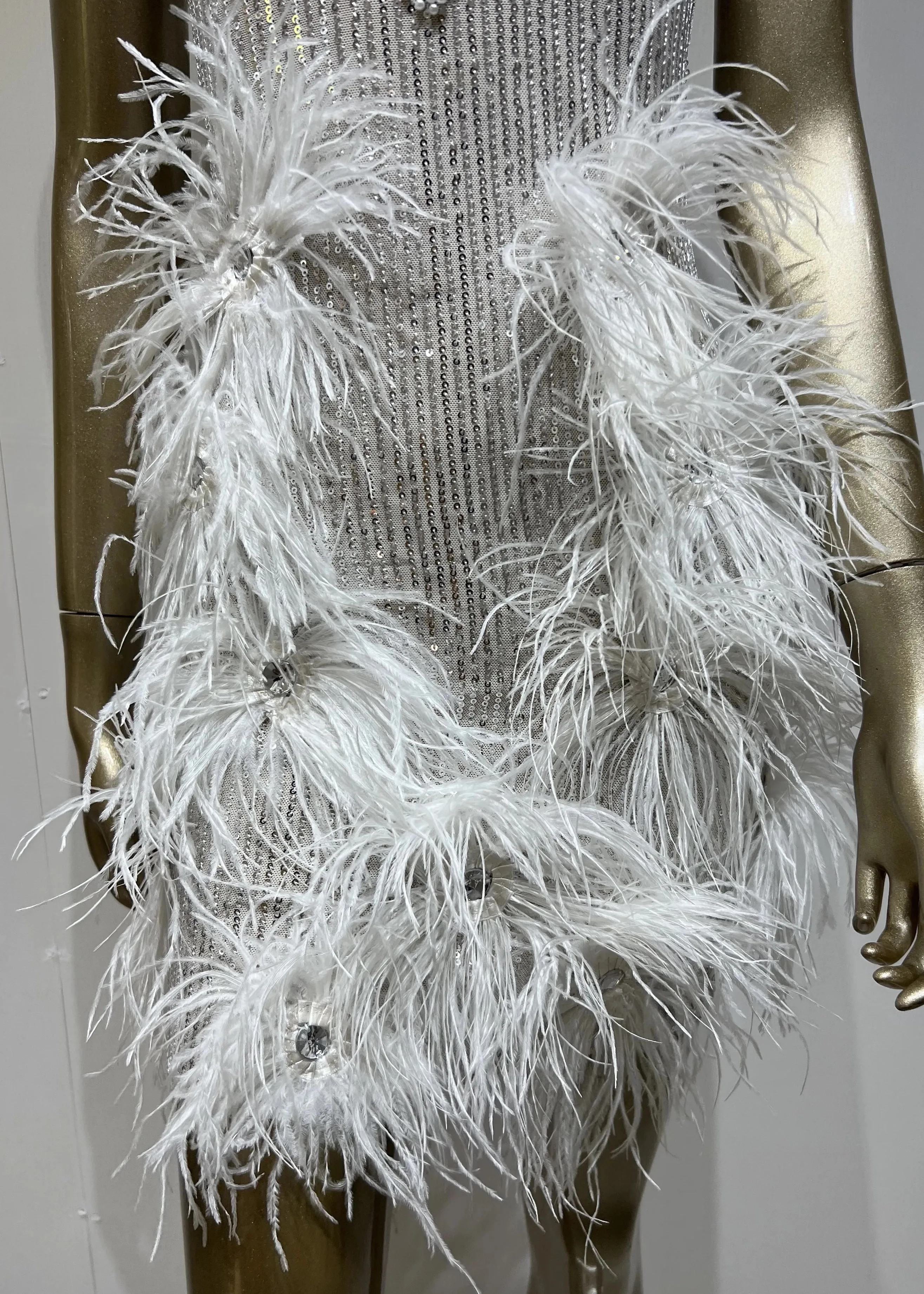 V Neck Pearl Beaded Sequins Feather Bodycon Dress
